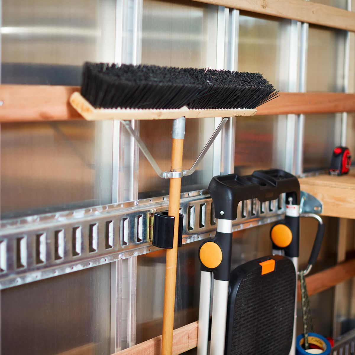 Long-Handle Tool Holder Y169