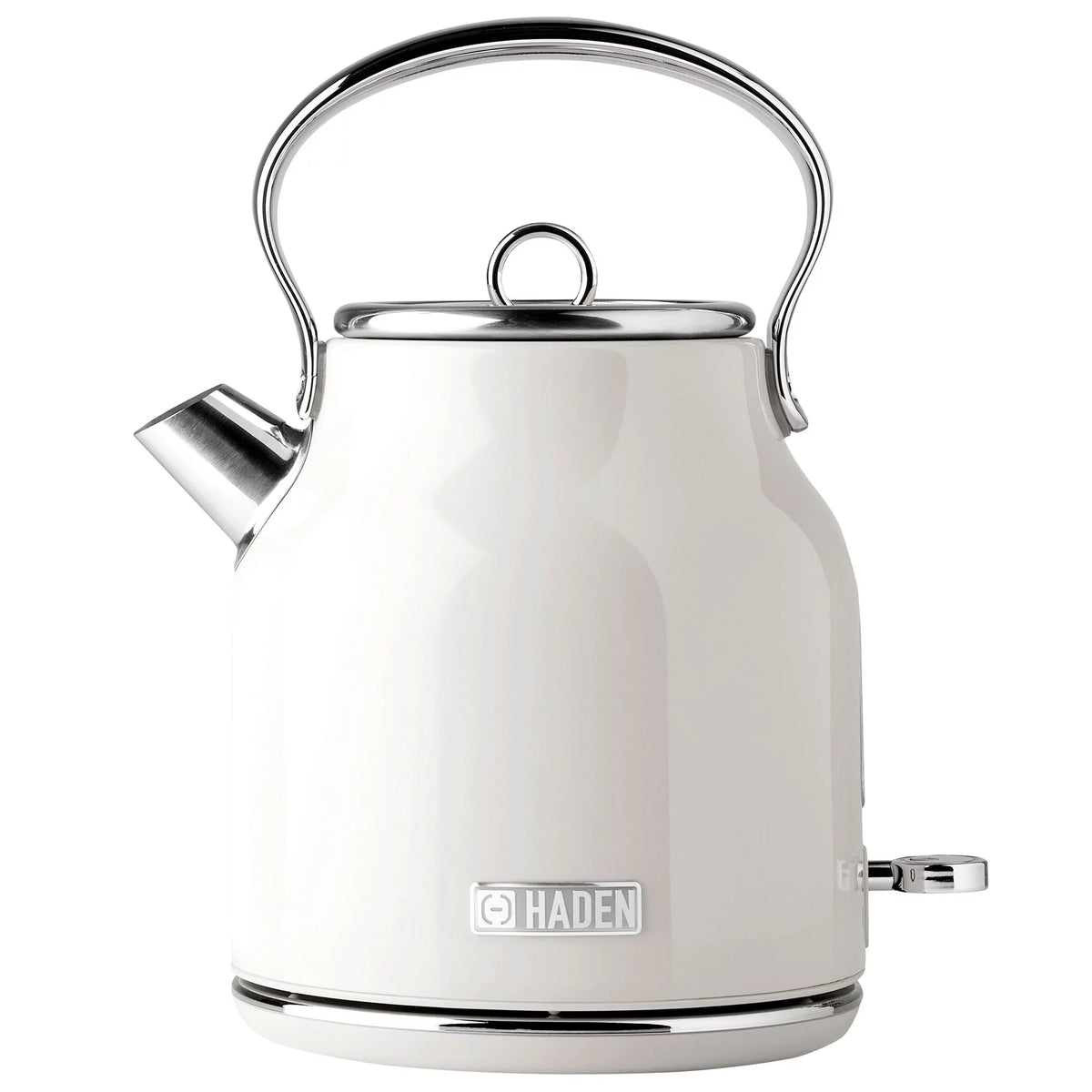 White 1.7 Liter Electric Tea Kettle & 4 Slice Toaster A9575