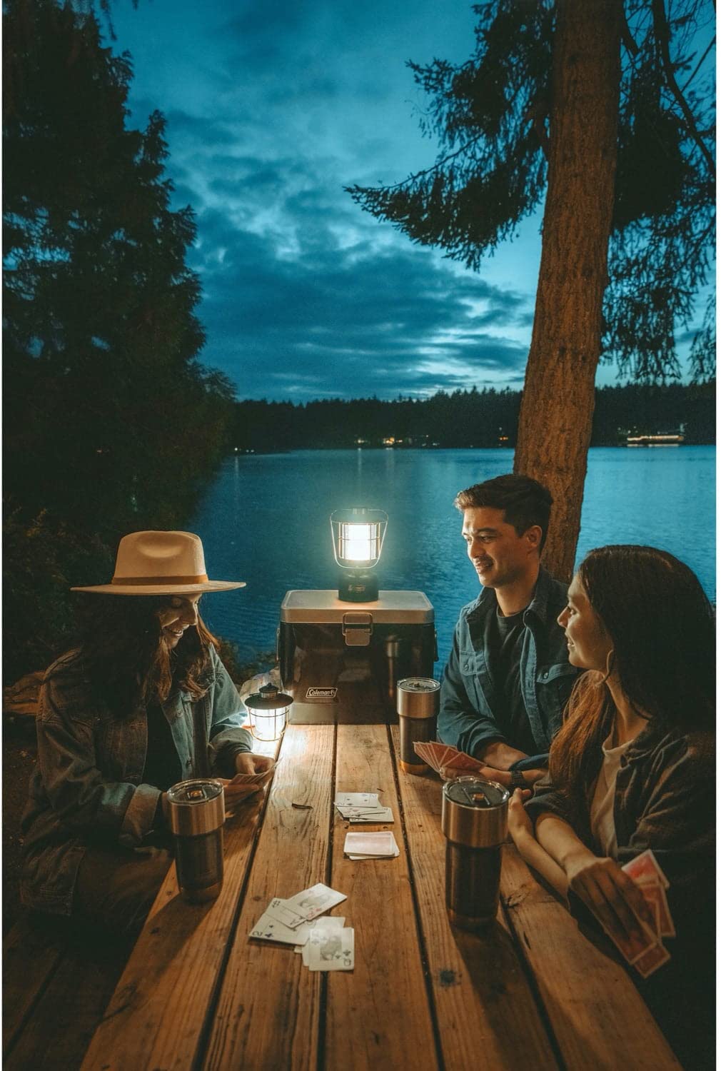 200 Lumen Lantern B1028