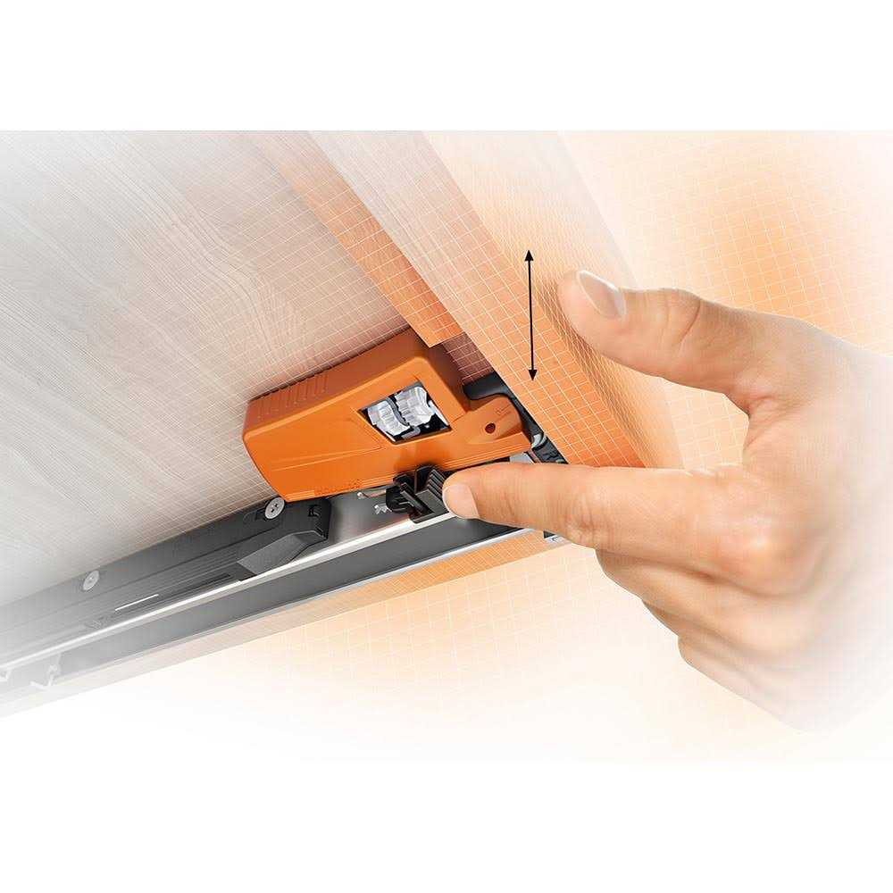 Right Hand Movento Standard Locking Device F114